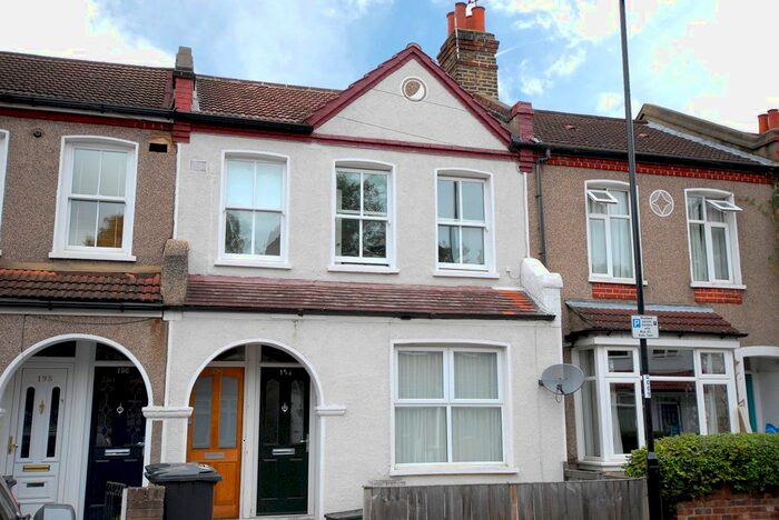 2 Bedroom Flat To Rent In Malyons Road, London, SE13