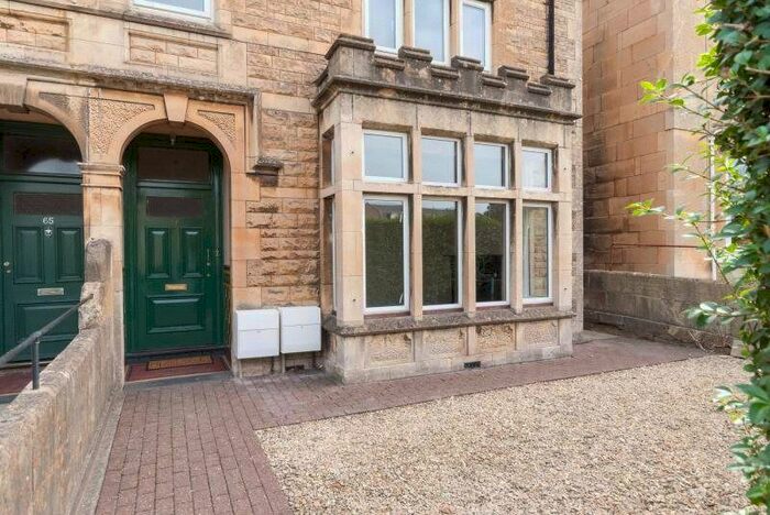 1 Bedroom Flat To Rent In Wellsway, Bath, BA2