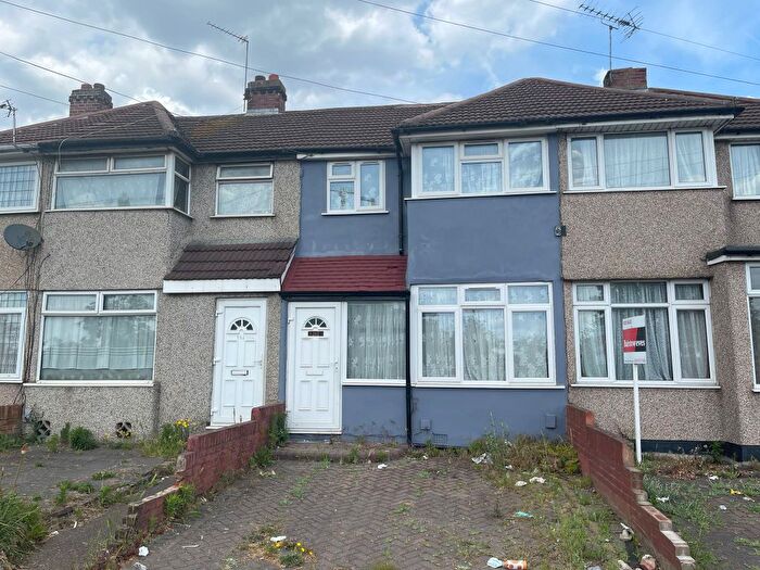 3 Bedroom Terraced House To Rent In New Road, Dagenham, RM10