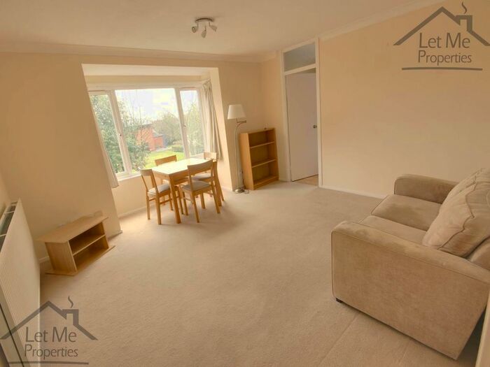 2 Bedroom Flat To Rent In Avondale Court, Upper Lattimore Road, St Albans, AL1