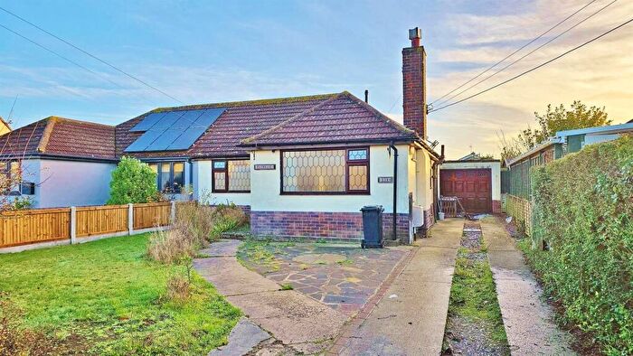 2 Bedroom Semi-Detached Bungalow For Sale In Halstead Road, Kirby-Le-Soken, CO13