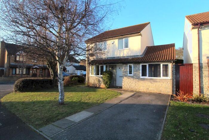 4 Bedroom Detached House To Rent In Cooks Close, Bradley Stoke, Bristol, BS32