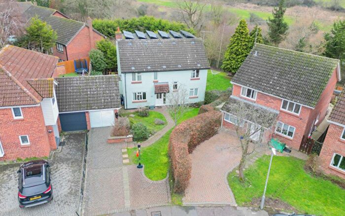 6 Bedroom Detached House For Sale In Cardinal Close, Colchester, CO4