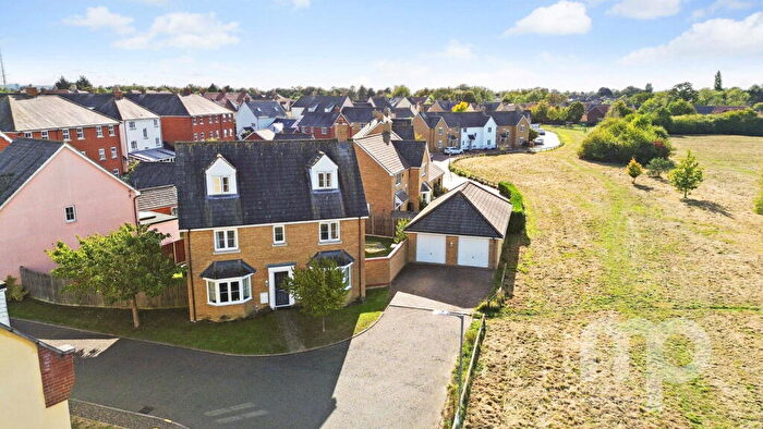 5 Bedroom Detached House For Sale In Daffodil Close, On The Edge Of The Development With Field Views, Wymondham, Norfolk, NR18