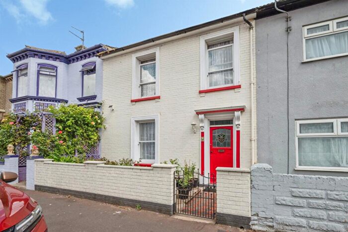 3 Bedroom Terraced House For Sale In Nelson Road North, Great Yarmouth, NR30