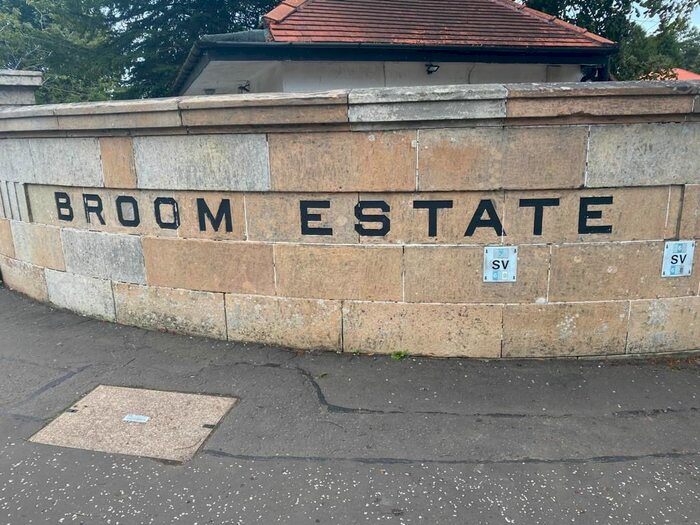 2 Bedroom Flat To Rent In Herndon Court, Broom Estate, Newton Mearns, Glasgow, G77