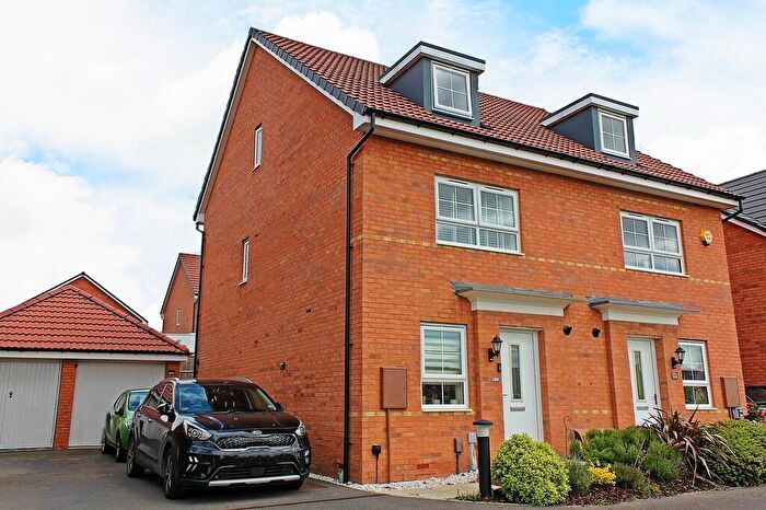 4 Bedroom Semi-Detached House For Sale In Gregory Way, Wigston, LE18