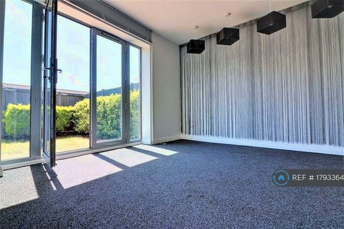 3 Bedroom Terraced House To Rent In Finley Place, Havant, PO9