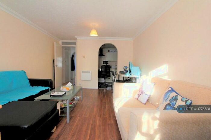 1 Bedroom Flat To Rent In Granby Court, Reading, RG1