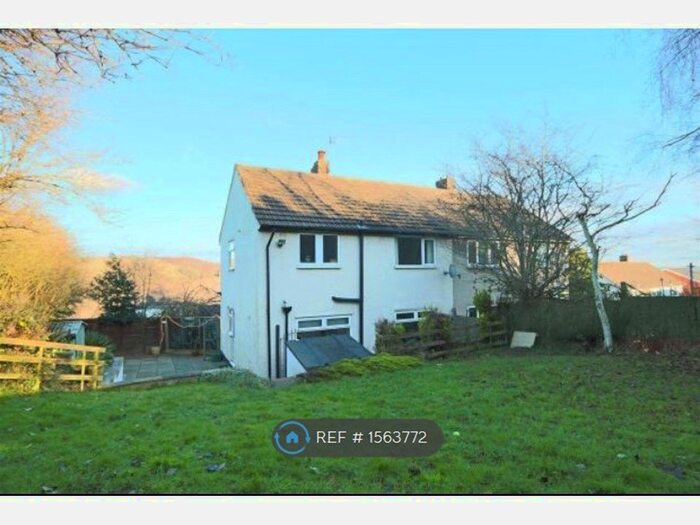 3 Bedroom Semi-Detached House To Rent In Hucknall Crescent, Gedling, Nottingham, NG4