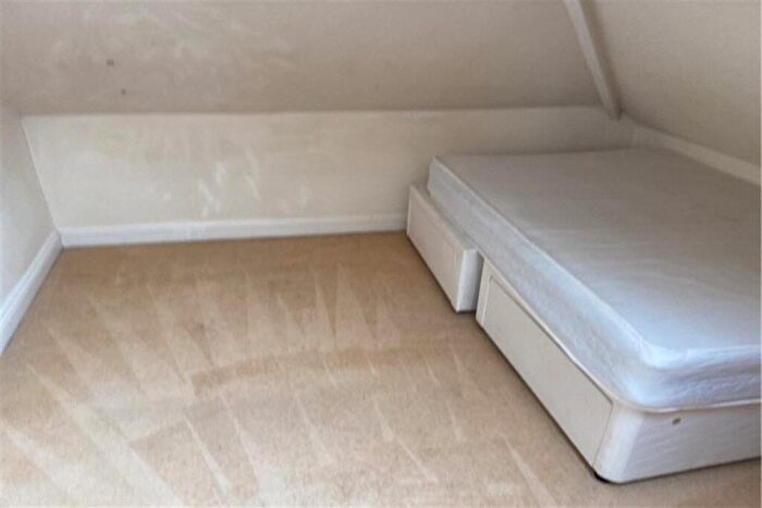2 Bedroom Flat To Rent In Bedroom Flat In Bournemouth, BH1