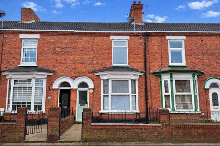 3 Bedroom Terraced House For Sale In Torrington Street, Grimsby, DN32