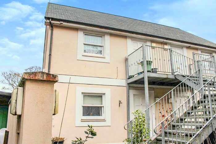 1 Bedroom Flat To Rent In Mill Street, Bideford, EX39
