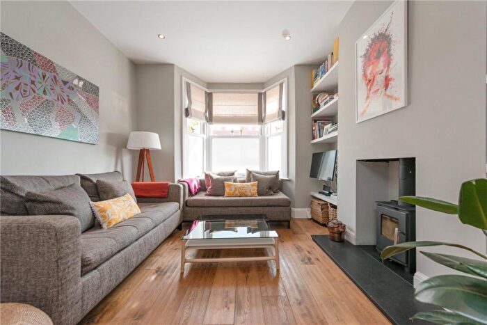 4 Bedroom Terraced House To Rent In Northcote Road, London, NW10