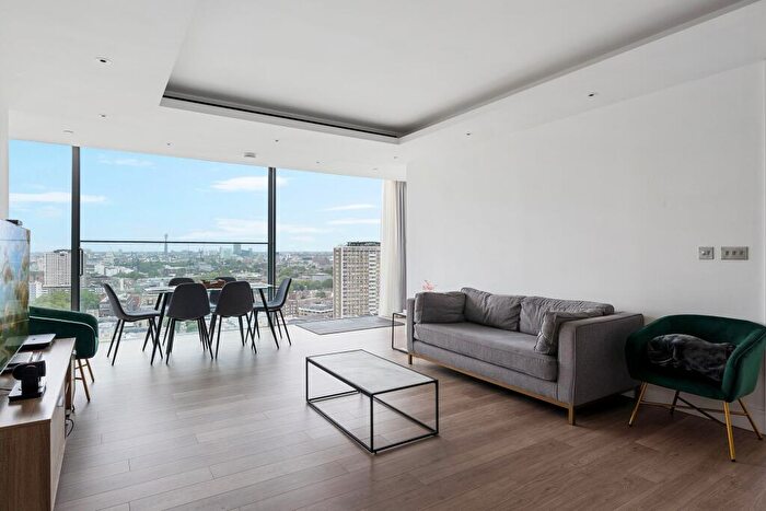 2 Bedroom Apartment To Rent In Bollinder Place, Carrara Tower, EC1V