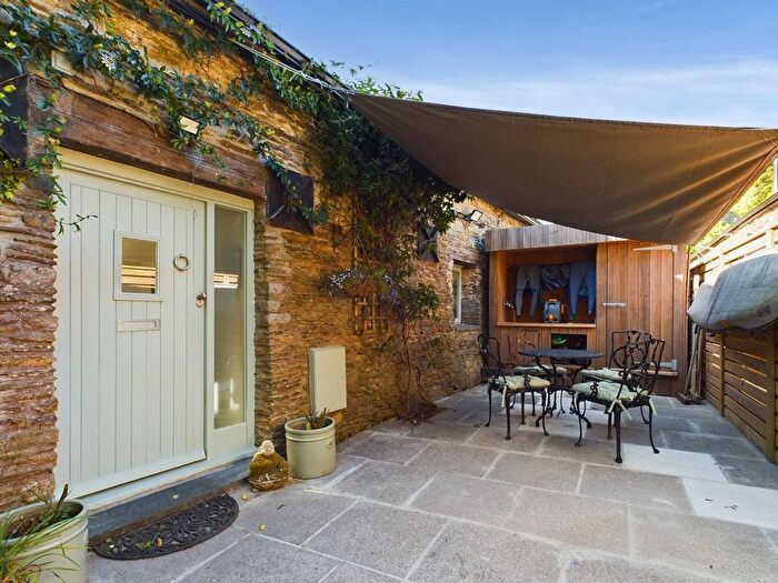 4 Bedroom Barn Conversion For Sale In Fallapit Cottages, East Allington, Totnes, TQ9