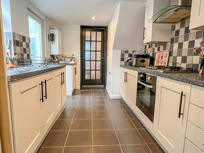 3 Bedroom Terraced House To Rent In Columbia Road, Grimsby, DN32
