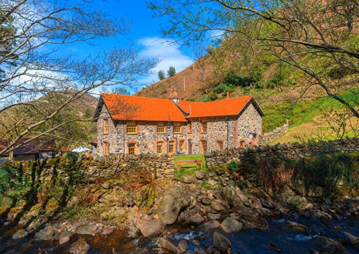 5 Bedroom Detached House For Sale In Fairy Glen Road, Dwygyfylchi, LL34
