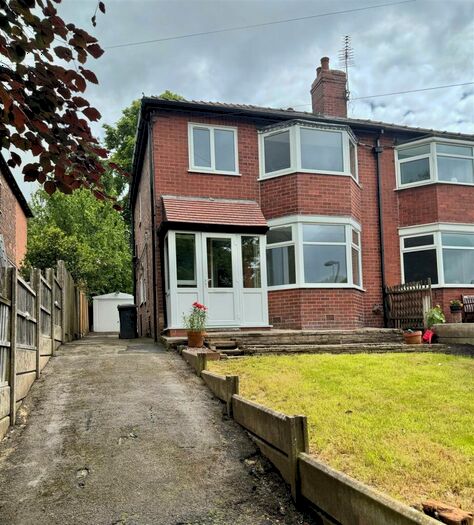3 Bedroom Semi-Detached House To Rent In Sapling Road, Swinton, Manchester, M27