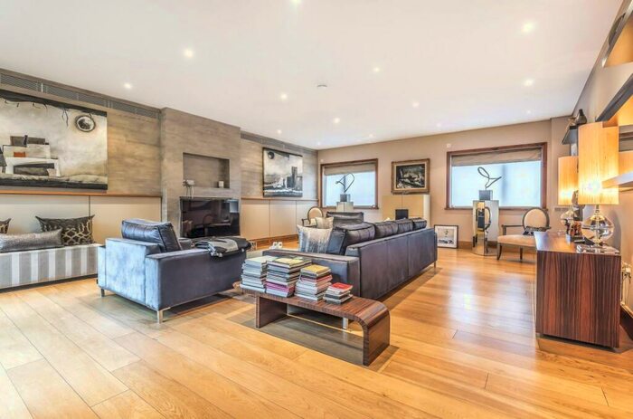 5 Bedroom House For Sale In The Collection, St John's Wood, NW8