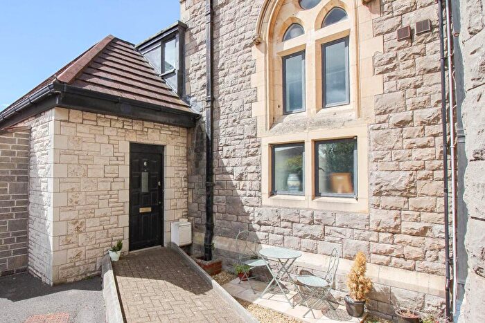 2 Bedroom Flat For Sale In St Saviours Church**Own Entrance**Versatile Layout**Allocated Parking**Super Location**, BS23