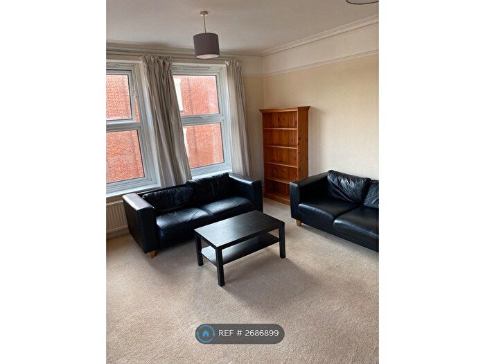1 Bedroom Flat To Rent In Sheen Road, Richmond, TW9