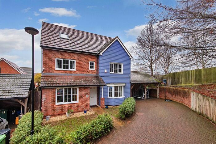 5 Bedroom Detached House For Sale In Bradbrook Drive, The Chase, Longfield, Kent, DA3