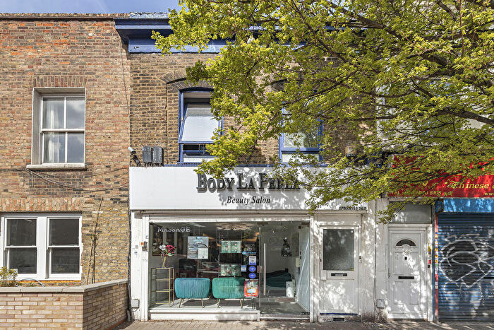 2 Bedroom Terraced House For Sale In Roman Road, Bow, E3