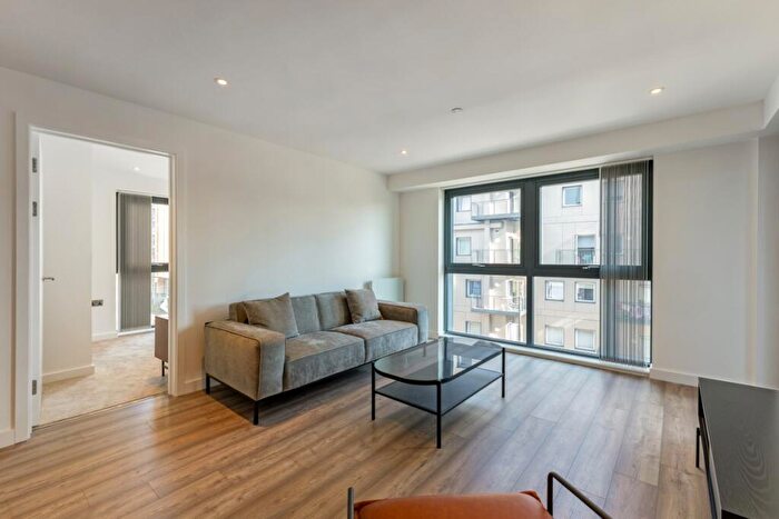 2 Bedroom Apartment To Rent In Herschel Street Slough, SL1
