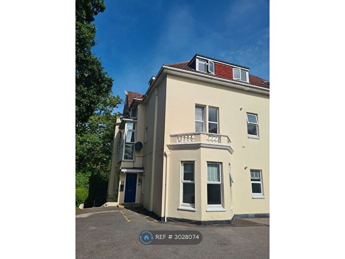 1 Bedroom Flat To Rent In Surrey Road, Bournemouth, BH4