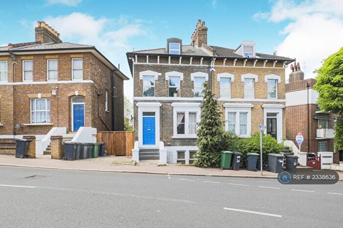 1 Bedroom Flat To Rent In Top Floor, London, SE13