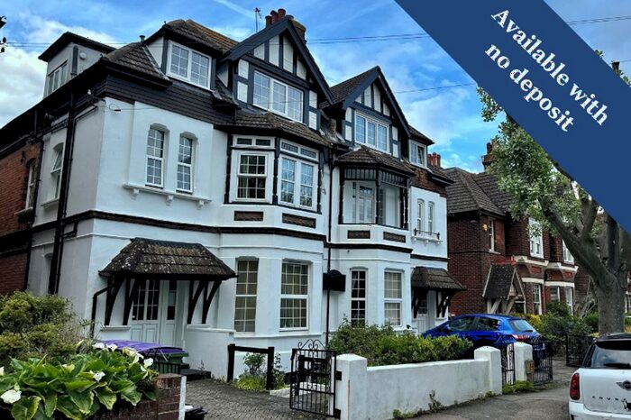 1 Bedroom Flat To Rent In Kingsnorth Gardens, Folkestone, CT20