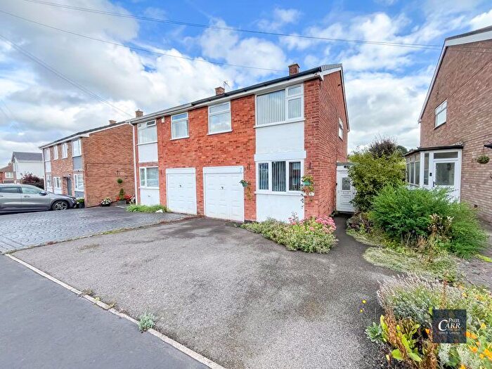 3 Bedroom Semi-Detached House For Sale In Hazelwood Road, Streetly, Sutton Coldfield, B74