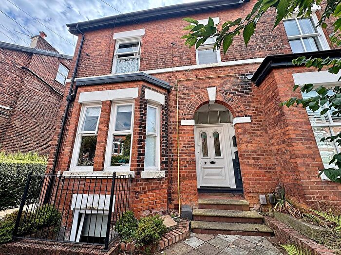 1 Bedroom Flat For Sale In Claremont Grove, Didsbury, M20