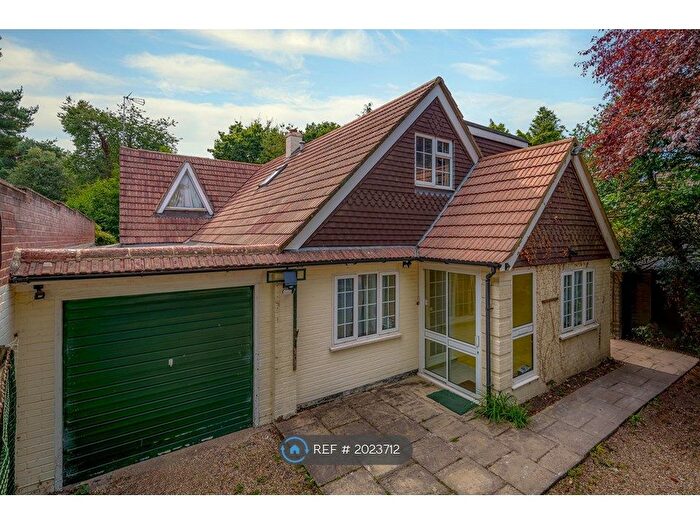 5 Bedroom Detached House To Rent In Nine Mile Ride, Finchampstead, Wokingham, RG40