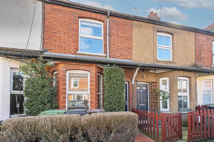 3 Bedroom Terraced House To Rent In Camp View Road, St.Albans, AL1