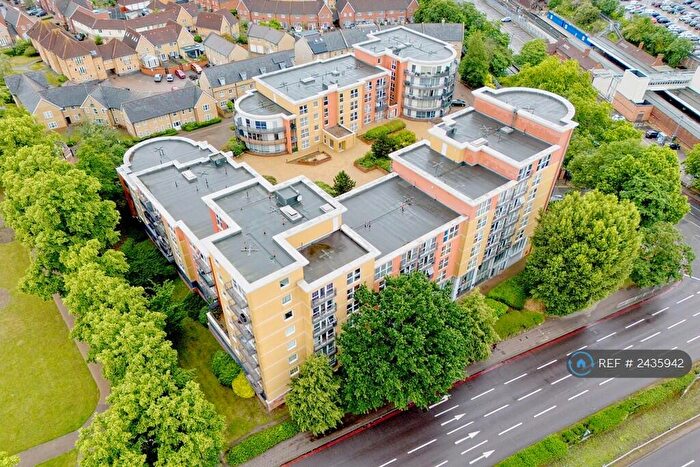 2 Bedroom Flat To Rent In Memorial Height, Newbury Park, IG2