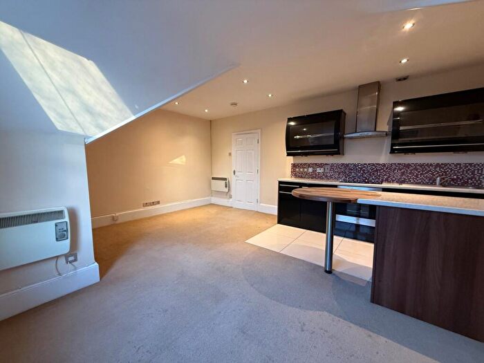 1 Bedroom Flat To Rent In London Road, Portsmouth, PO2