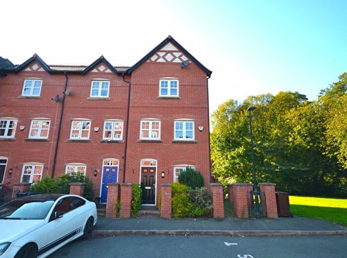 3 Bedroom End Of Terrace House For Sale In Gardinar Close, Standish, Wigan, WN1