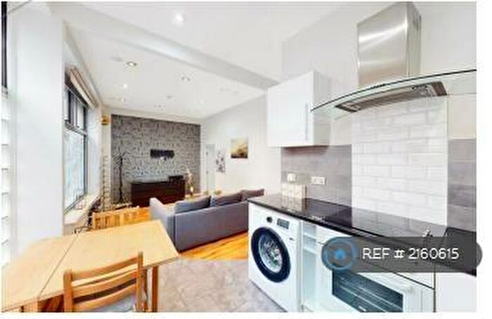 2 Bedroom Flat To Rent In Cheshire Street, London, E2