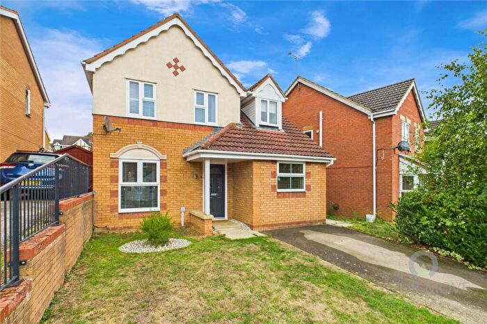 3 Bedroom Detached House For Sale In Packer Road, Kettering, Northamptonshire, NN15