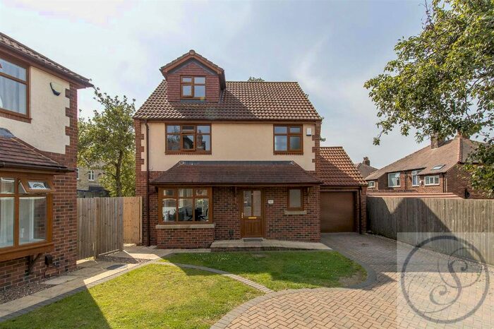 4 Bedroom Detached House To Rent In Knightsway, Halton, Leeds, LS15
