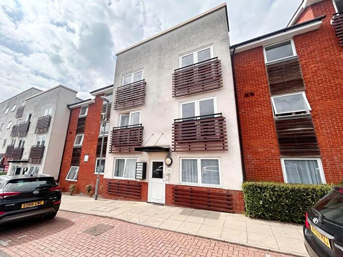 2 Bedroom Flat To Rent In Tye Road, Ipswich, Suffolk, IP3