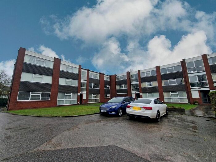 2 Bedroom Flat To Rent In Marlborough Court, Aston Fields, Bromsgrove, B60