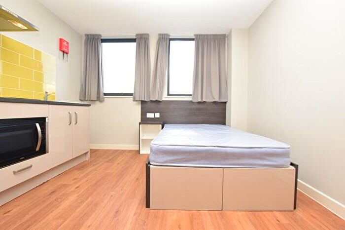 Apartment To Rent In Sovereign House, Queen Street, Sheffield, S1