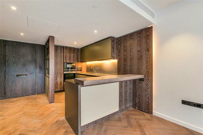 2 Bedroom Apartment To Rent In Circus Road West, London, SW11