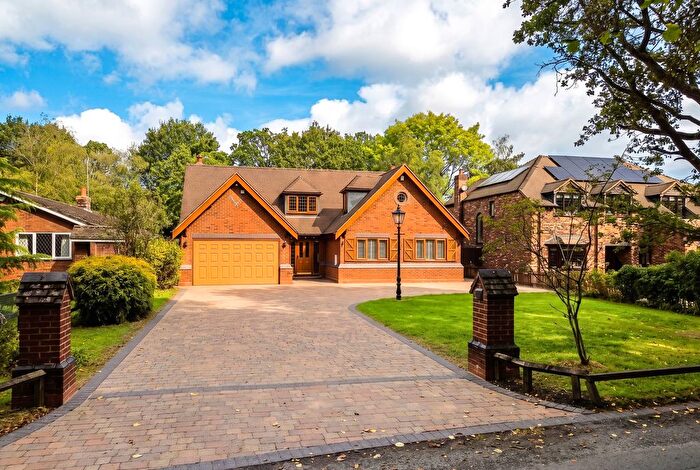 5 Bedroom Detached House For Sale In Birchy Close, Dickens Heath, B90