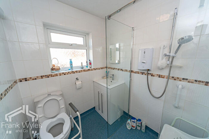 2 Bedroom Semi-Detached Bungalow For Sale In Carterville Close, Blackpool, Lancashire, FY4