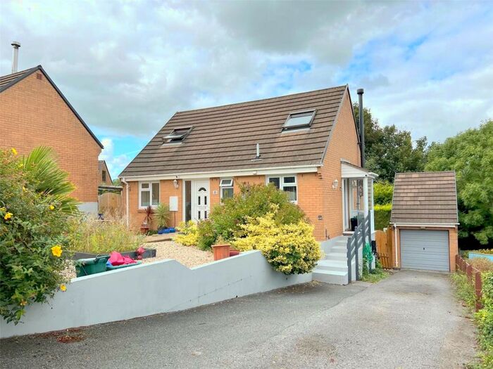 Houses for sale & to rent in SA61 1RP, Winch Lane, Haverfordwest