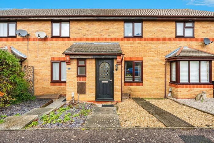 2 Bedroom Terraced House For Sale In Columbine Close, Bedford, Bedfordshire, MK41